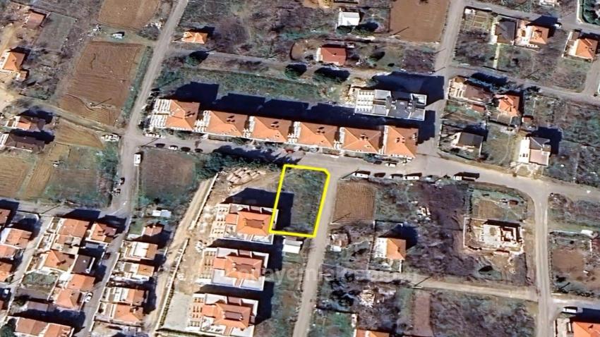 Eckgrundstück Mit Coupon, Geeignet Für 9 2+1-Apartmentprojekte Im Stadtteil Tekirdağ Topağaç