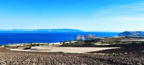 Grundstück Geeignet Für Ein Genossenschaftliches Wohnbauprojekt Mit 50 Wohnungen Und Freiem Meer- Und Naturblick.