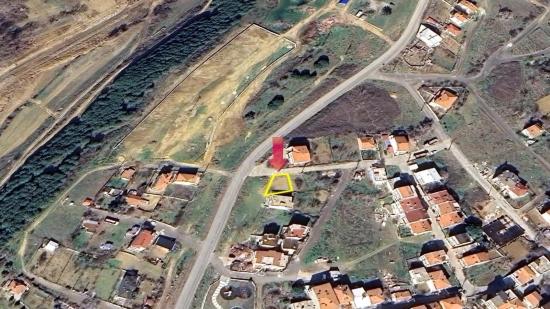 Hohe Renditegarantie – Schnäppchen-eckgrundstück, Geeignet Für 8 1+1-apartmentprojekte