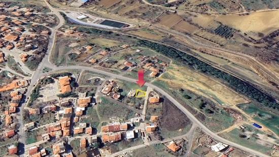 Hohe Renditegarantie – Schnäppchen-eckgrundstück, Geeignet Für 8 1+1-apartmentprojekte