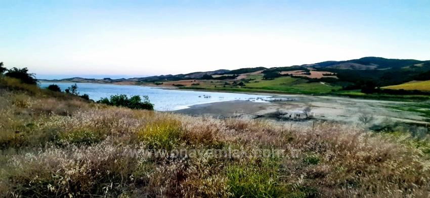 Detached Land With Title Deed Opportunity Facing Dam For Urgent Sale