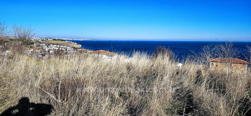 **Corner Plot Suitable For 2 Ultra Luxury Villa Projects With Full Sea, Nature And City Views**