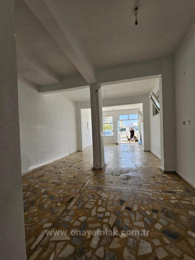 Complete Building For Sale: 6 Units Of 3+1 And 2 Units Of 210 M2 Workplaces