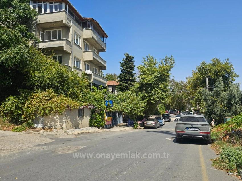 Complete Building For Sale: 6 Units Of 3+1 And 2 Units Of 210 M2 Workplaces