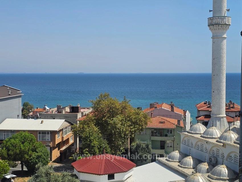 Complete Building For Sale: 6 Units Of 3+1 And 2 Units Of 210 M2 Workplaces