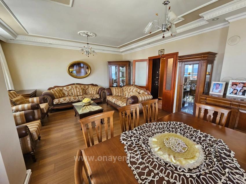 Complete Building For Sale: 6 Units Of 3+1 And 2 Units Of 210 M2 Workplaces