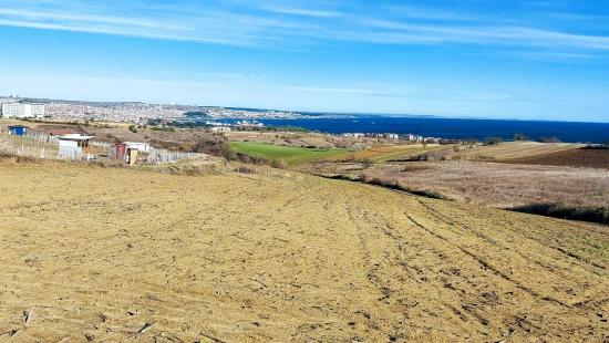 Bargain Plot Of Land With Full Sea, Nature And City Views, Zoned For 20% Two-story Construction.
