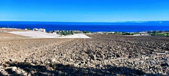 Land Suitable For A Cooperative And Residential Complex Project With 50 Apartments And Full Sea And Nature Views.