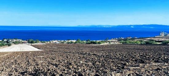 Land Suitable For A Cooperative And Residential Complex Project With 50 Apartments And Full Sea And Nature Views.