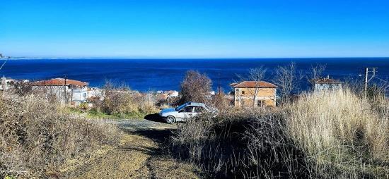 **corner Plot Suitable For 2 Ultra Luxury Villa Projects With Full Sea, Nature And City Views**