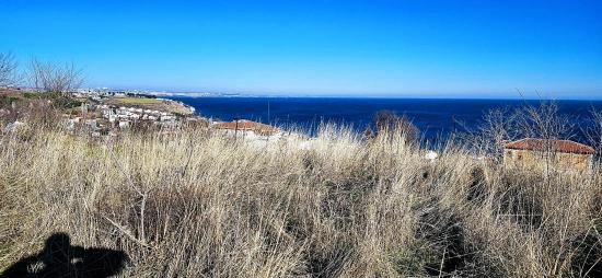 **corner Plot Suitable For 2 Ultra Luxury Villa Projects With Full Sea, Nature And City Views**