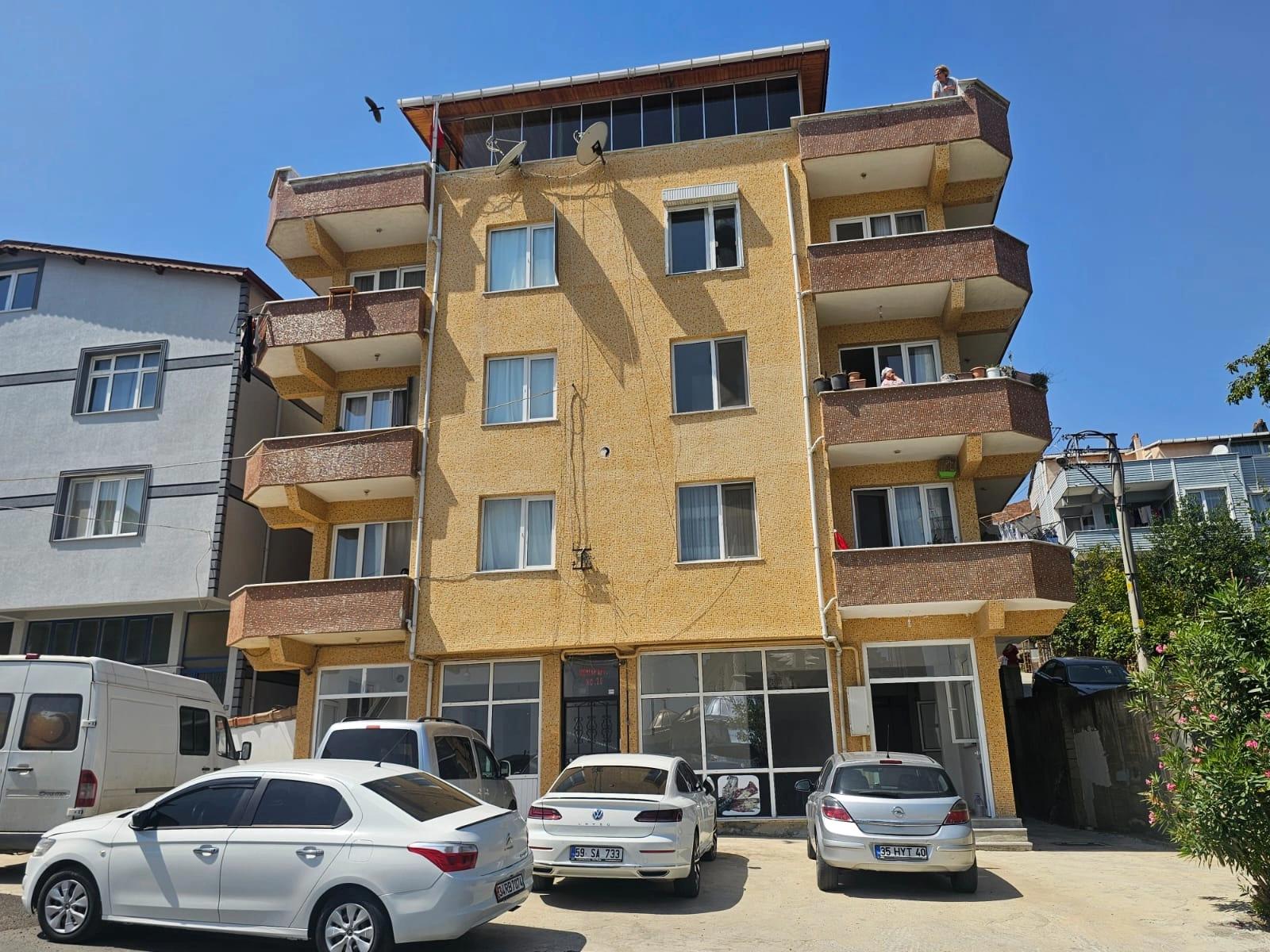 Продается Здание Целиком, 6 Квартир, 3+1, 2 Квартиры, 210 М2, Рабочее Место
