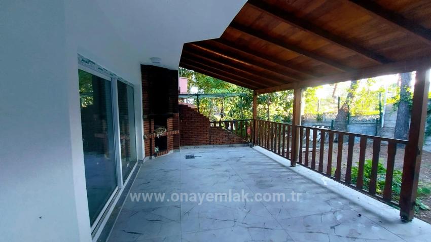 Продаётся Отдельный Дом Без Каких-Либо Расходов. Подходит Для Обмена + Кредит Наличными.