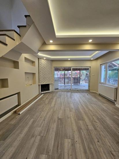 Продаётся Отдельный Дом Без Каких-Либо Расходов. Подходит Для Обмена + Кредит Наличными.