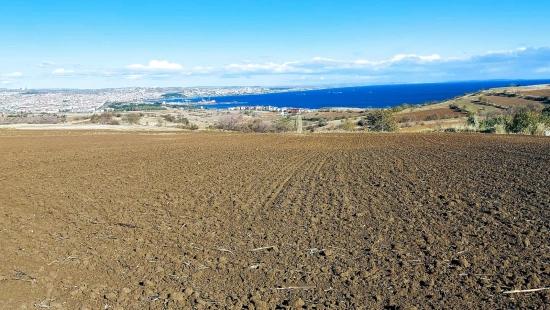 В Barbaros, Tekirdağ Участок С Панорамным Видом На Море И Город