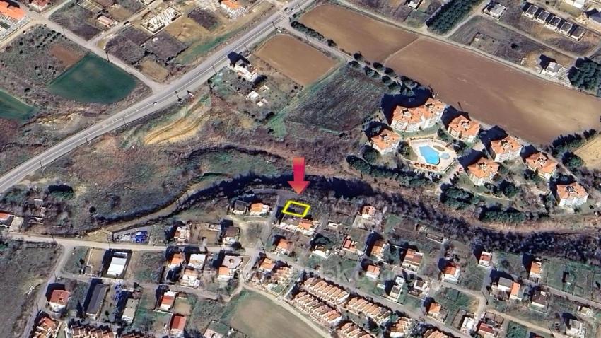 *Fırsat Arsa* 8 Adet 50 M2 ( 1+1) Daire Poejejesine Uygun Bitişik Nizam Kelepir Arsa